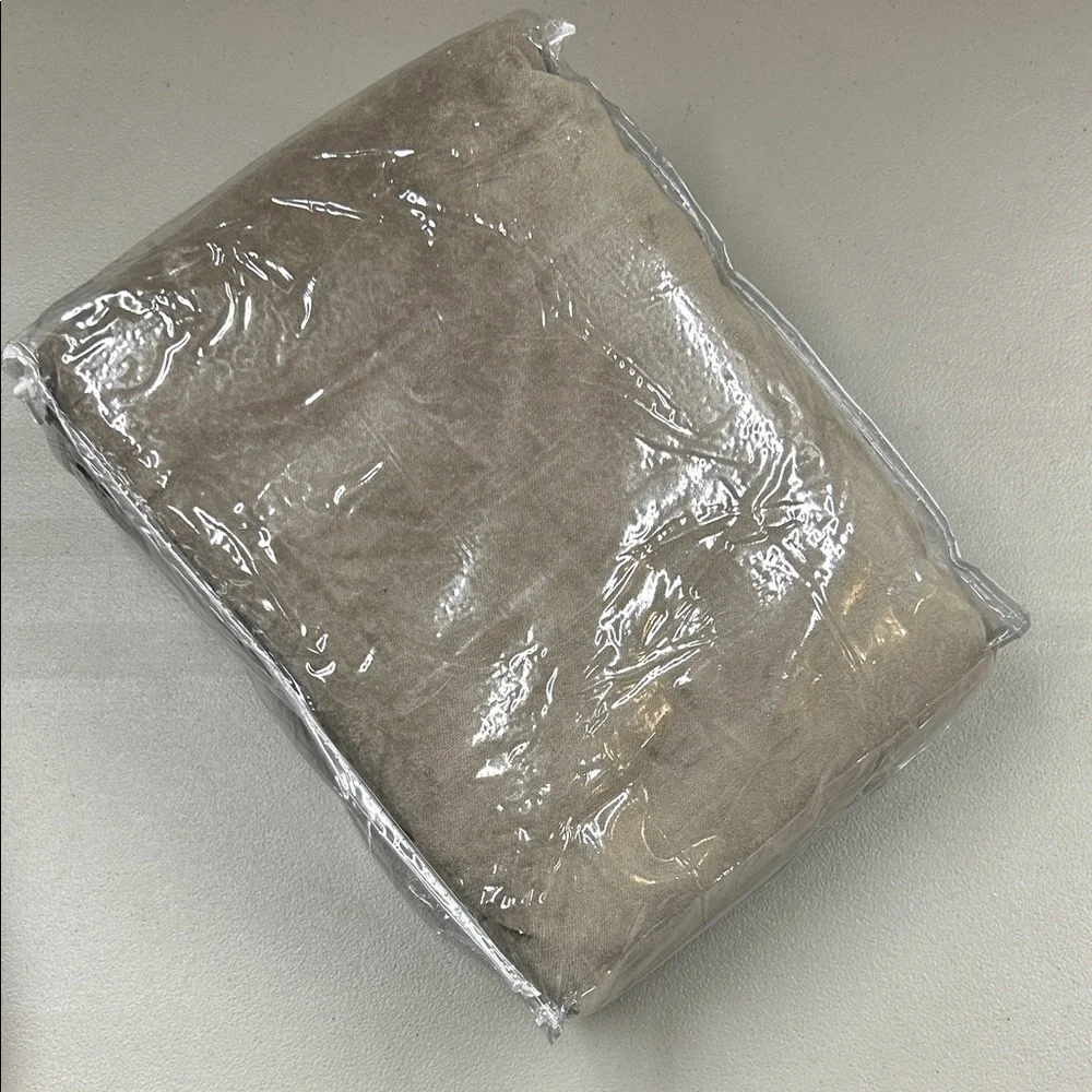 Pottery Barn Velvet Twill Blackout Curtain Window Panel Mochaccino 50